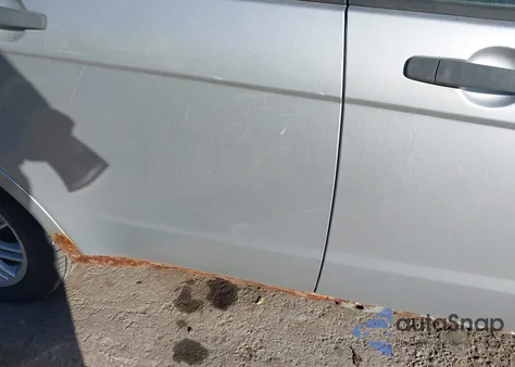 2011 Ford Focus Se z USA, uszkodzony, nr VIN 1FAHP3FN2BW200838